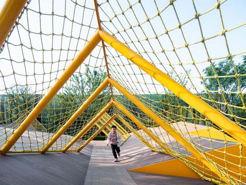网绳攀爬游乐设备