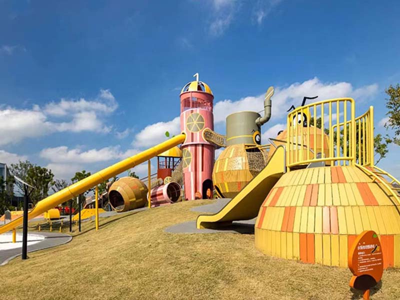 大型木质非标游乐设施