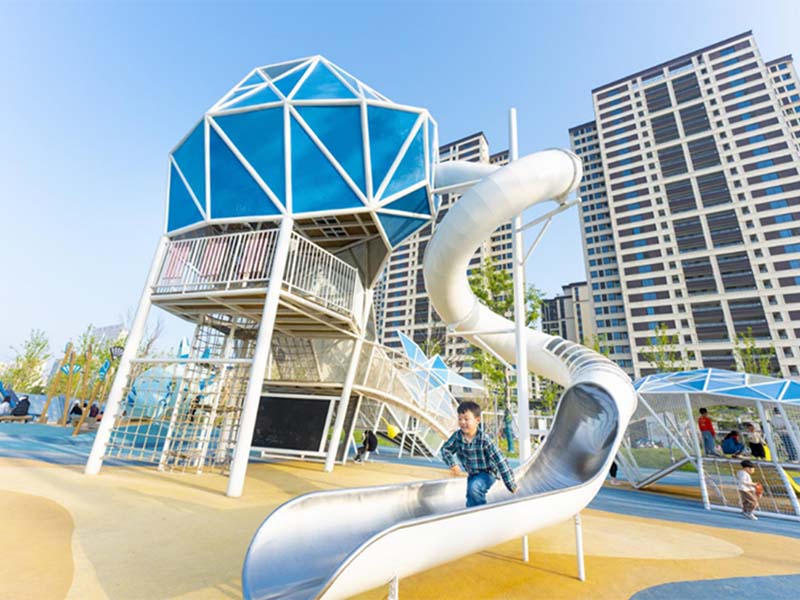 公园大型无动力设施