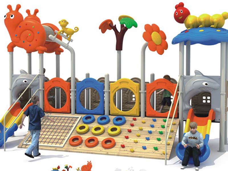 幼儿园攀爬滑梯