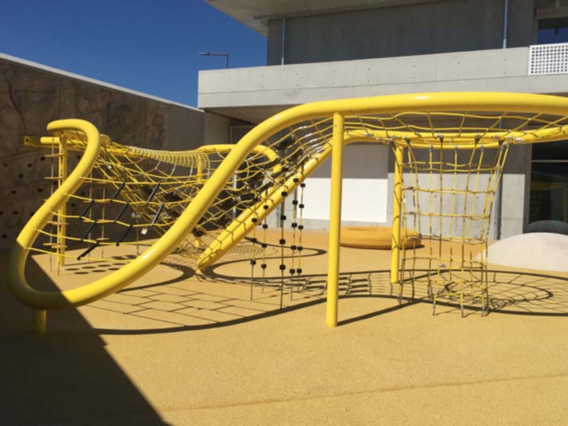 网绳攀爬游乐设备